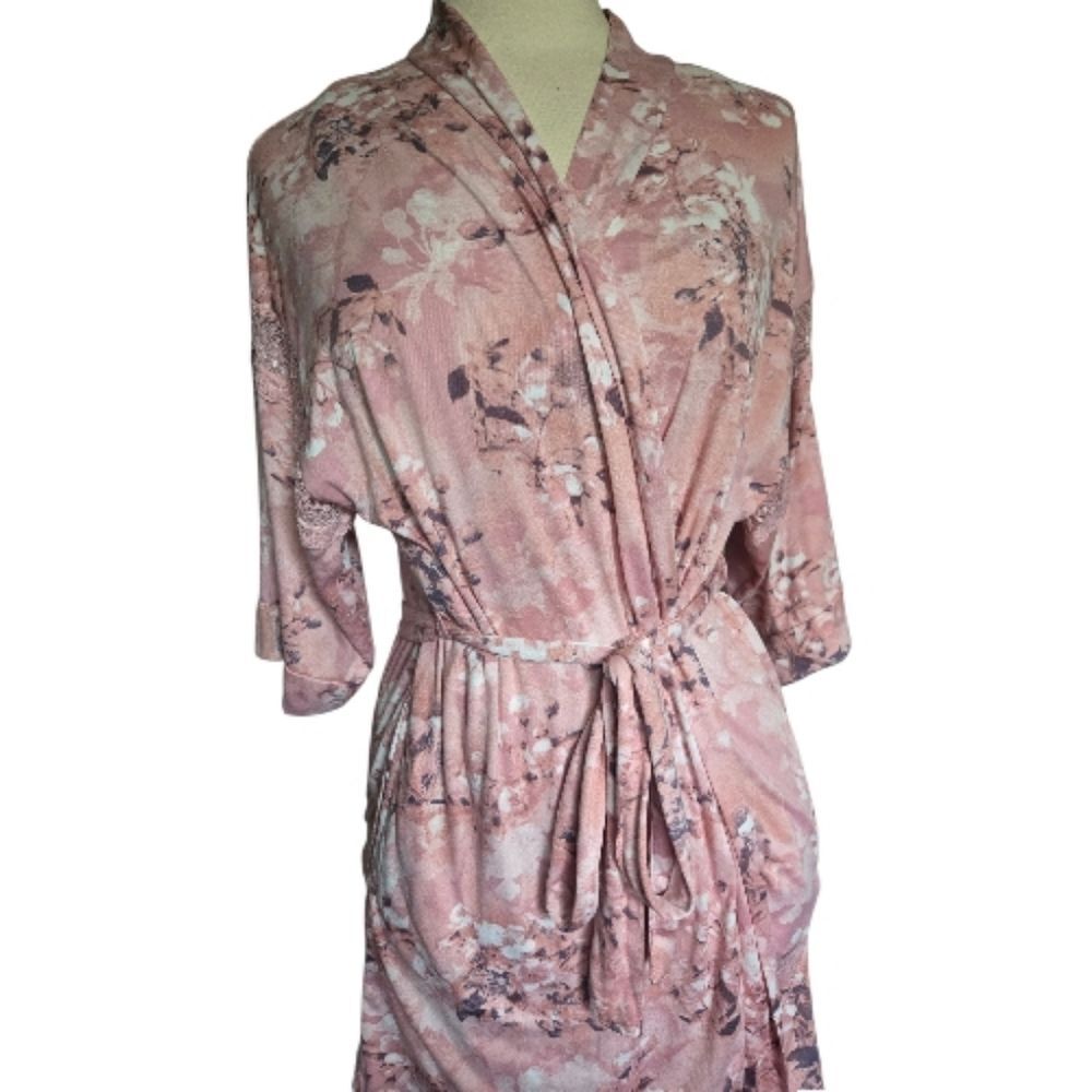 Ambrielle Blush Floral Women's Robe